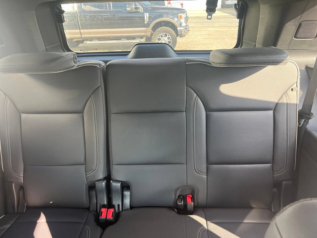 Used 2024 Chevrolet Tahoe Premier AWD/4WD image 14