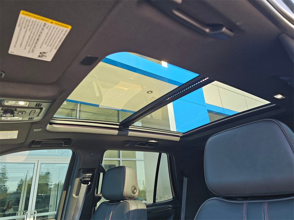 Used 2022 Chevrolet Tahoe RST w/ Luxury Package image 25