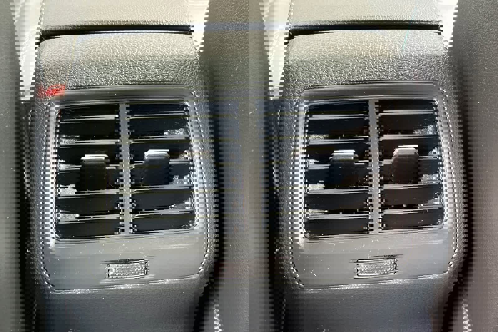 Used 2017 Volkswagen Golf Wolfsburg Edition image 14