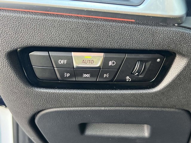 Used 2020 BMW 330i xDrive Sedan w/ Convenience Package image 20