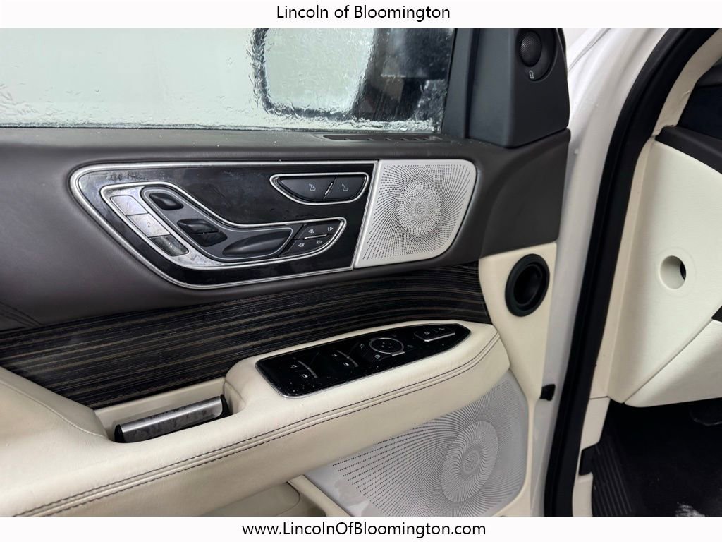 Certified 2022 Lincoln Navigator Black Label image 17