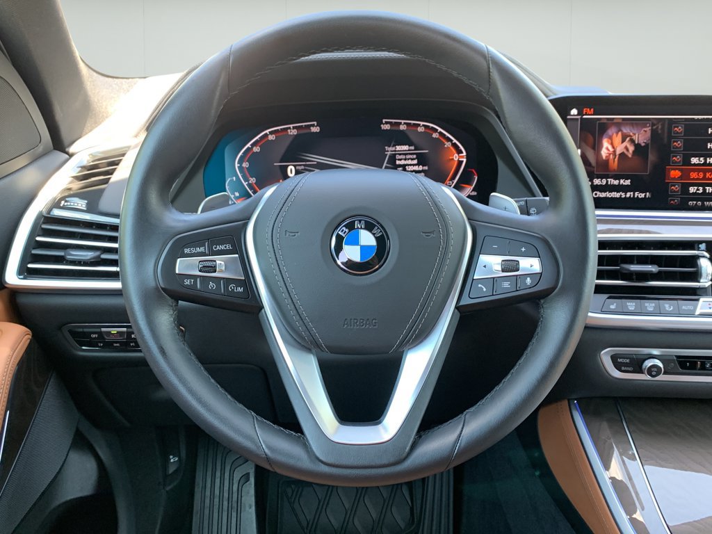 Used 2022 BMW X5 xDrive40i w/ Premium Package AWD/4WD image 21