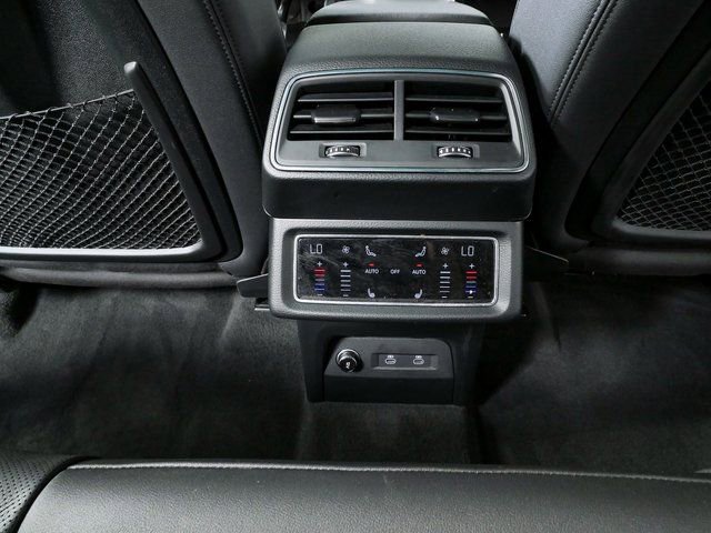 Certified 2022 Audi e-tron Premium Plus w/ Premium Plus Package image 21