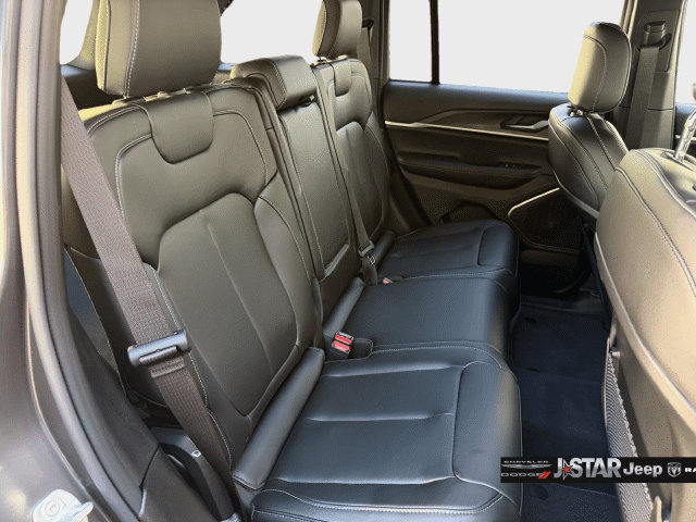 New 2026 Jeep Grand Cherokee Limited RWD image 23