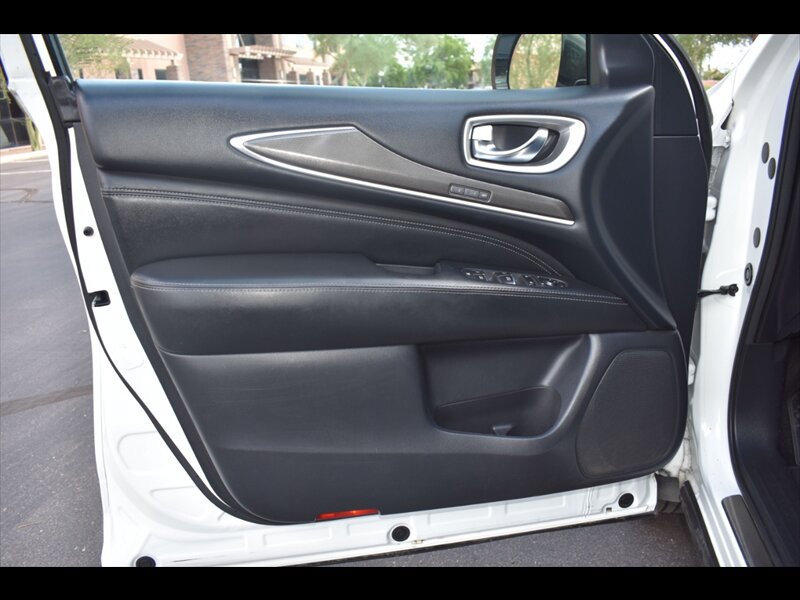 Used 2017 INFINITI QX60 FWD w/ Premium Plus Package image 18