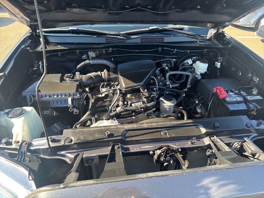 Used 2020 Toyota Tacoma SR AWD/4WD image 55