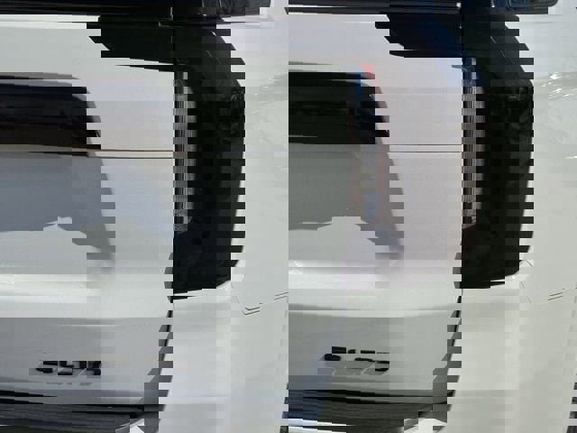 Used 2021 GMC Yukon SLT w/ SLT Premium Package image 7