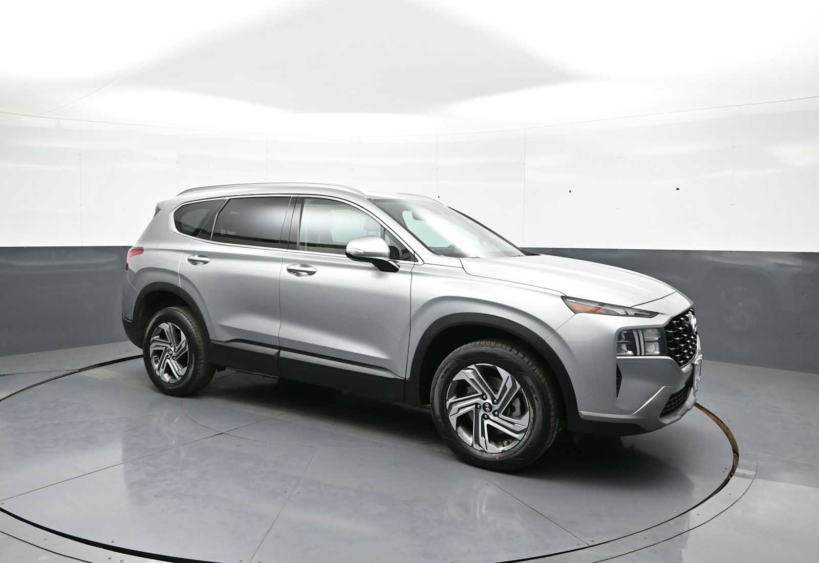 Used 2023 Hyundai Santa Fe SEL w/ Cargo Package AWD/4WD image 4