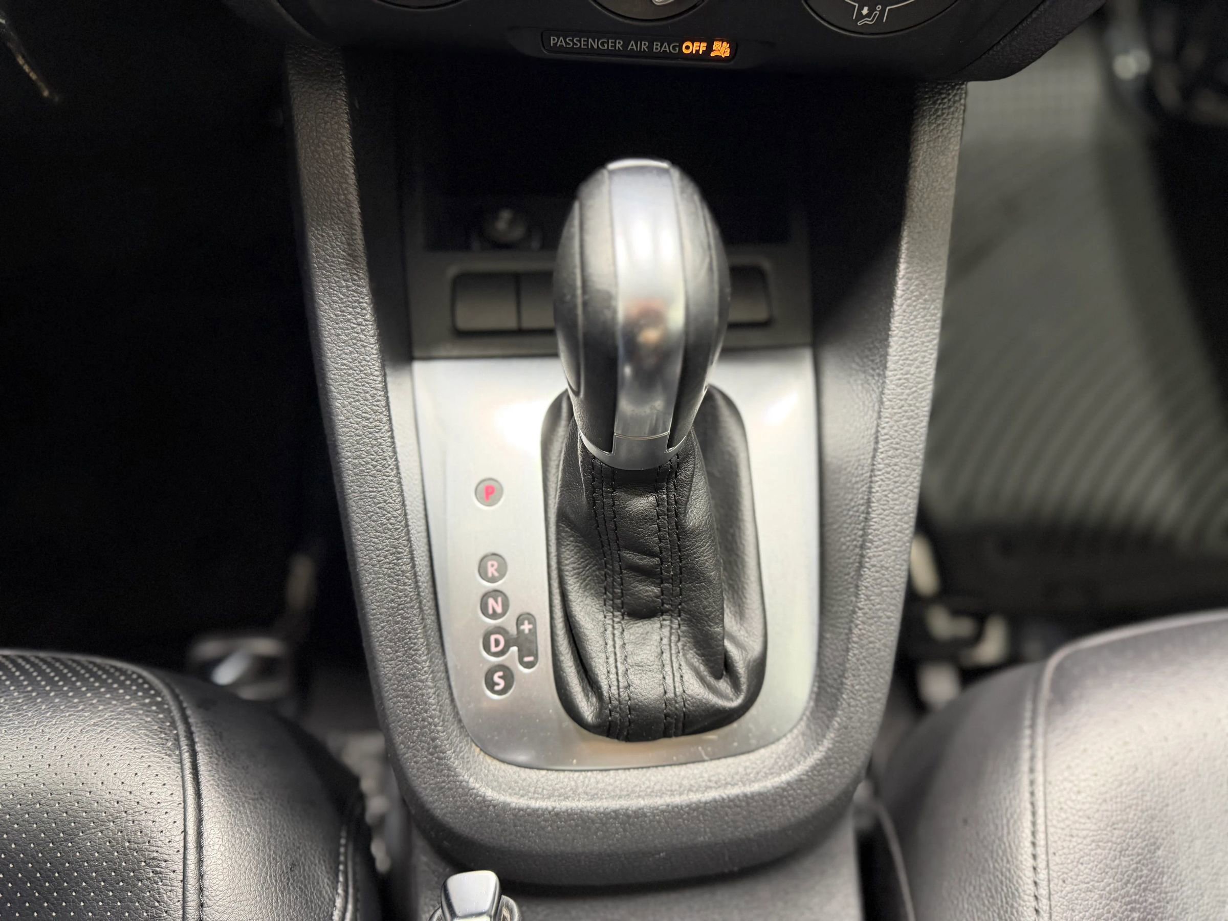 Used 2013 Volkswagen Jetta SE image 17