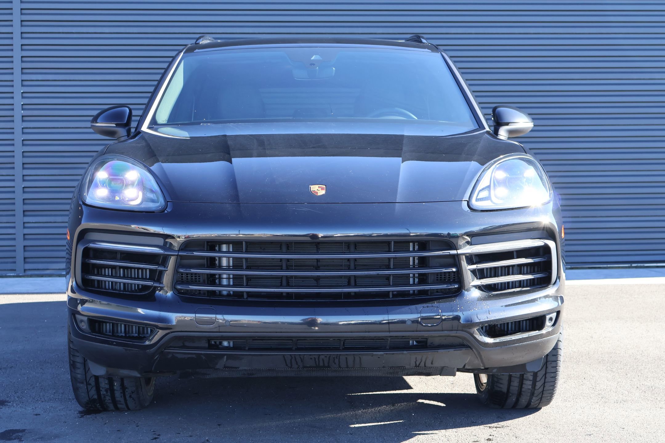 Certified 2023 Porsche Cayenne Platinum Edition image 7