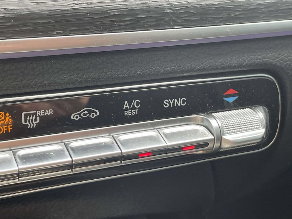 Used 2021 Mercedes-Benz GLS 450 4MATIC image 28