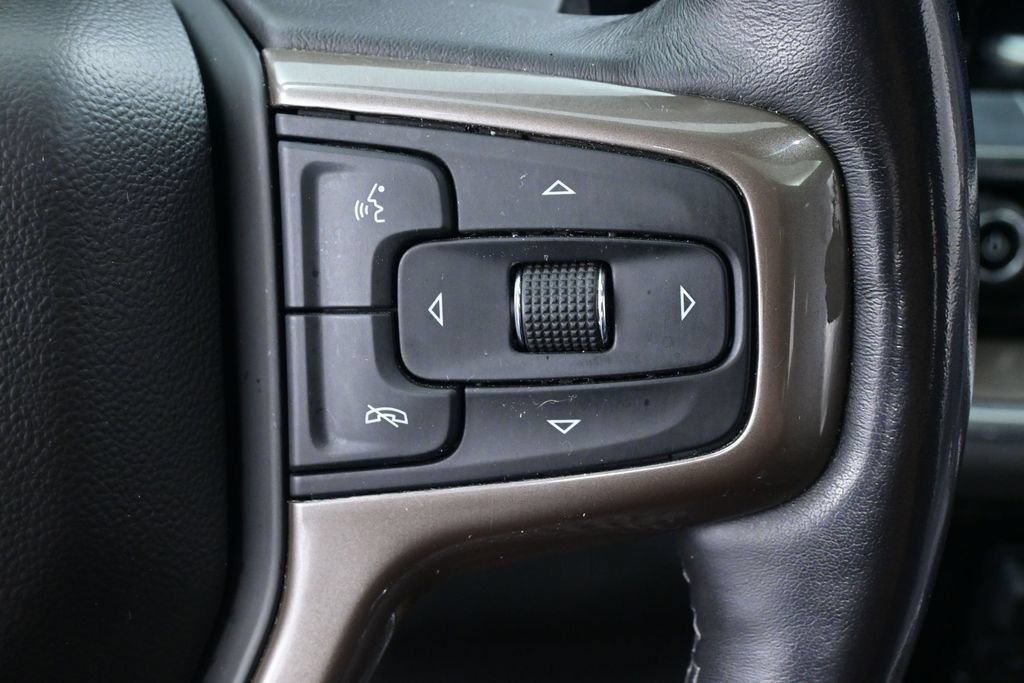 Used 2022 Chevrolet Silverado 1500 High Country w/ High Country Premium Package AWD/4WD image 37