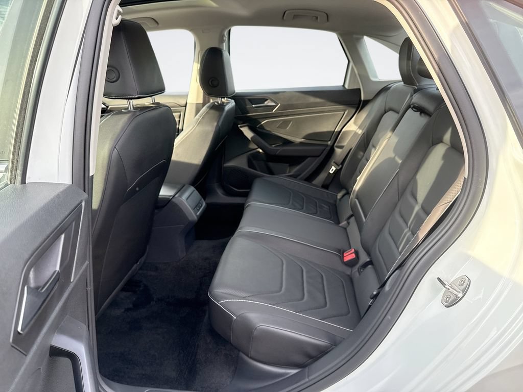 Used 2024 Volkswagen Jetta SEL FWD image 23