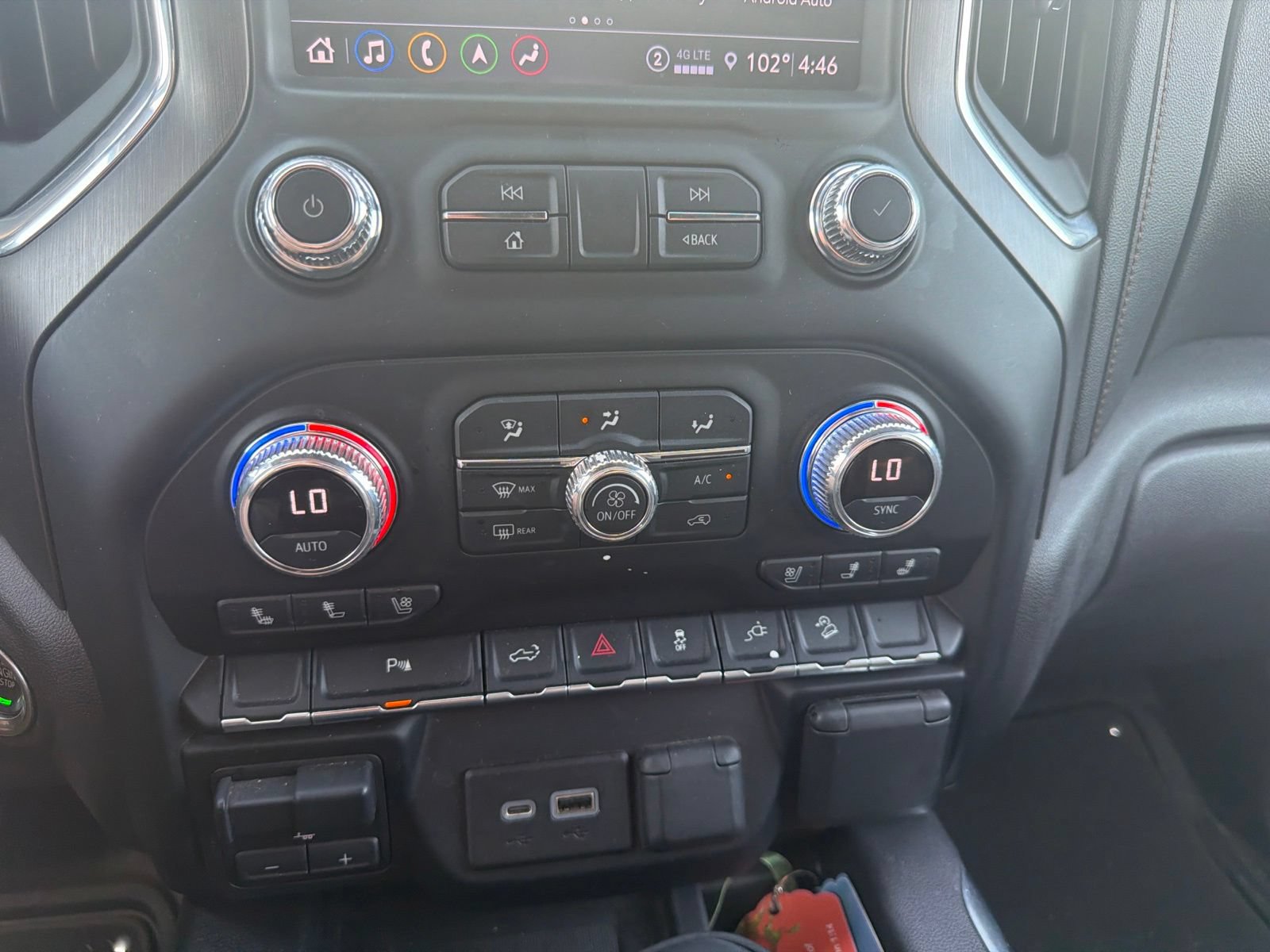 Used 2022 GMC Sierra 1500 AT4 w/ AT4 Premium Package AWD/4WD image 18