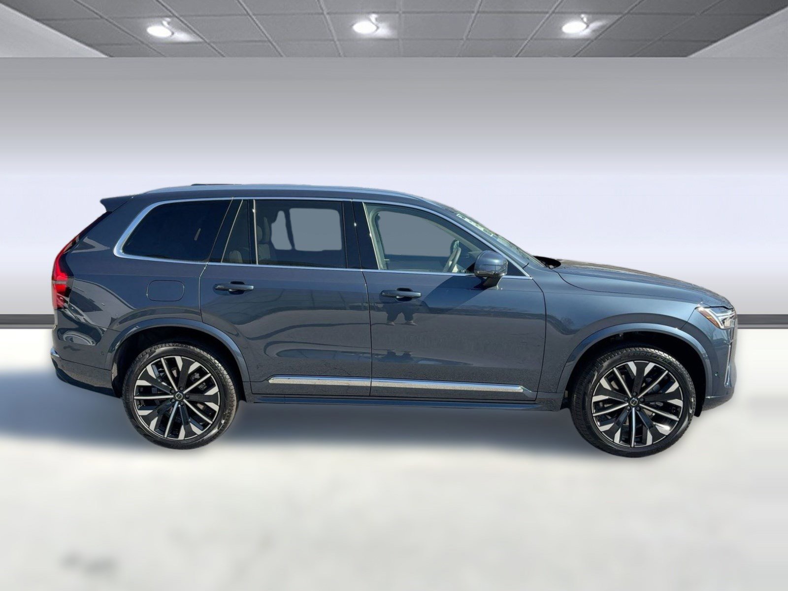 New 2026 Volvo XC90 B6 Ultra w/ Protection Package image 8