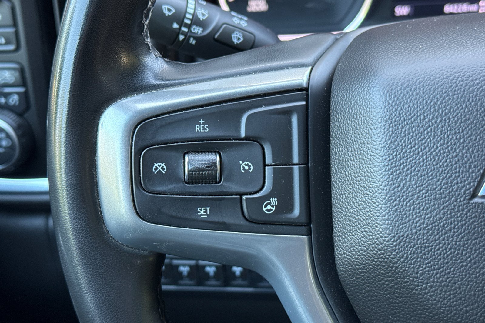 Used 2023 Chevrolet Silverado 2500 LTZ w/ LTZ Plus Package AWD/4WD image 30
