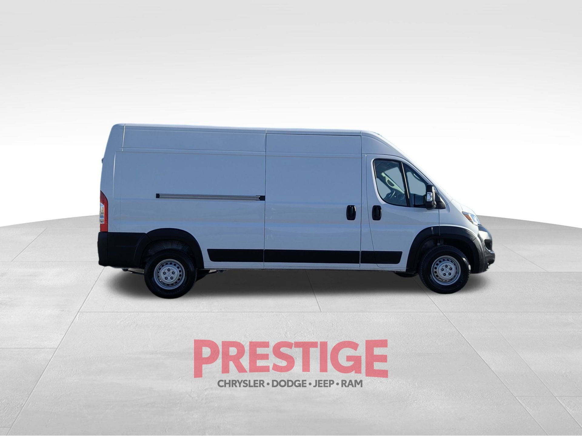 Used 2025 RAM ProMaster 2500 w/ Convenience Group image 9