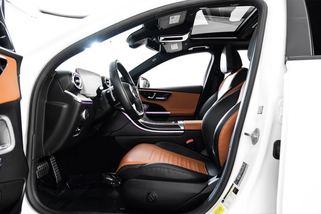 Used 2022 Mercedes-Benz C 300 Sedan image 4