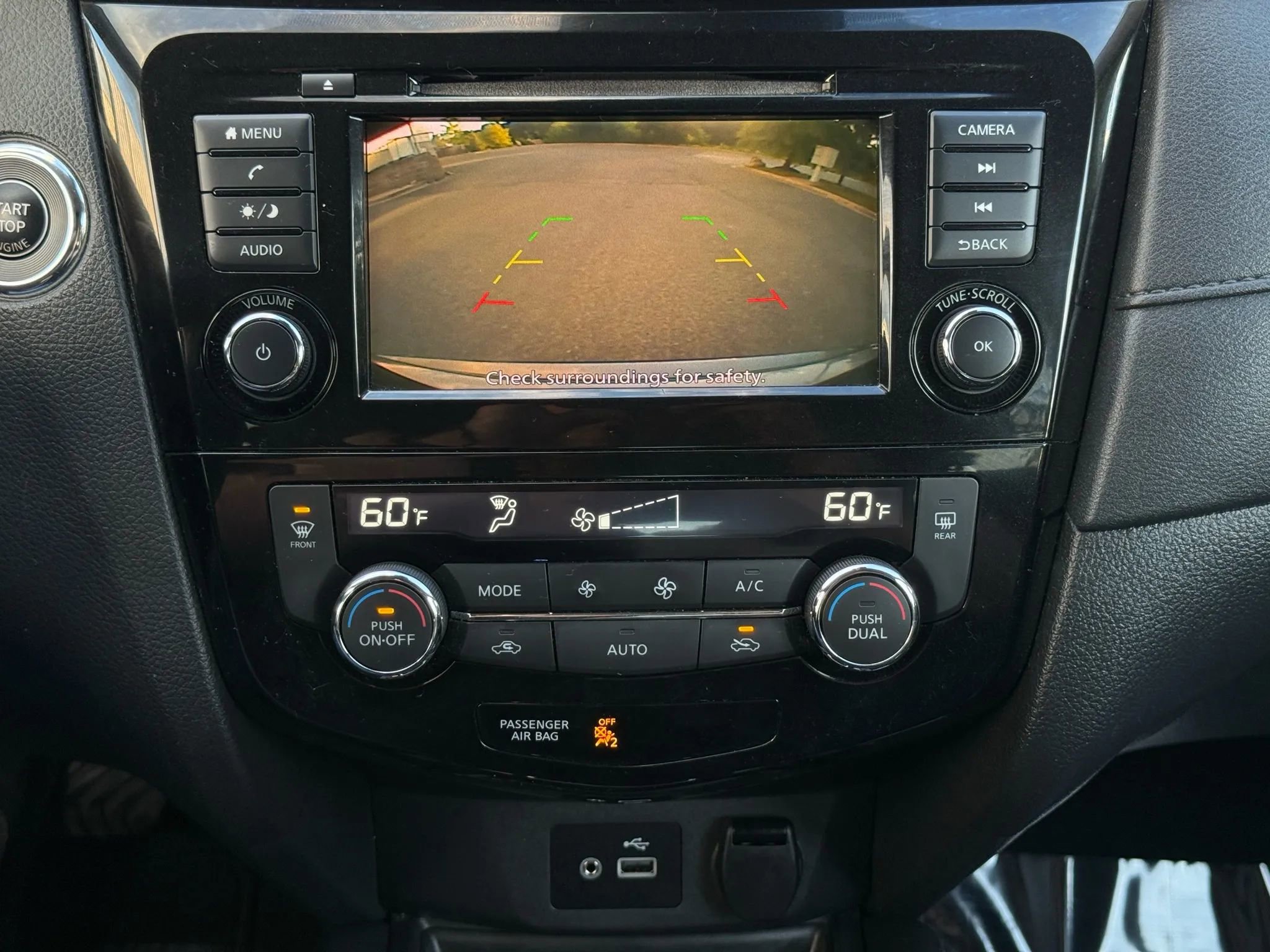 Used 2020 Nissan Rogue SV image 39
