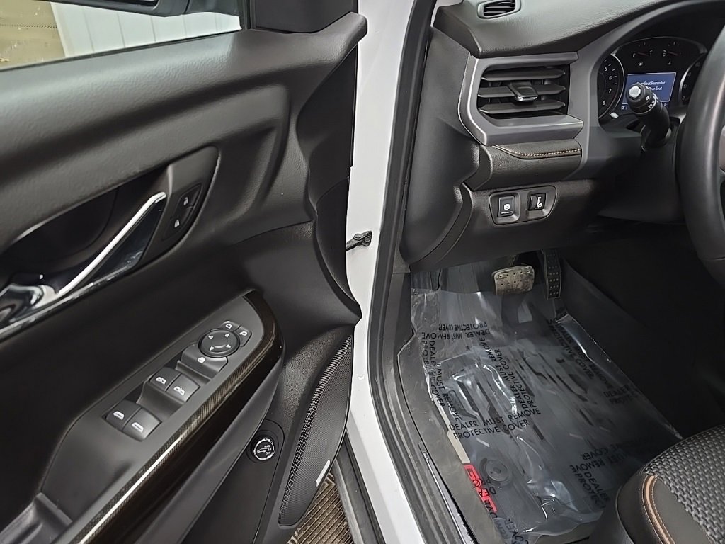 Used 2023 GMC Acadia AT4 w/ Trailering Package image 27