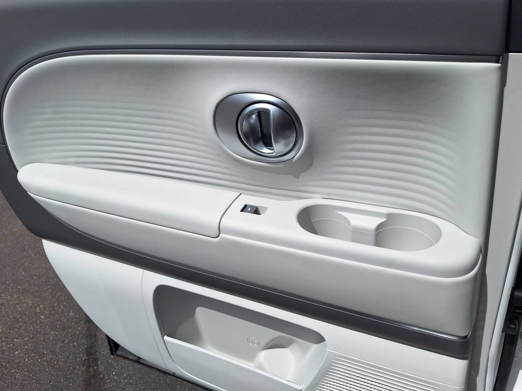 Certified 2026 Hyundai Ioniq 9 SEL AWD/4WD image 15