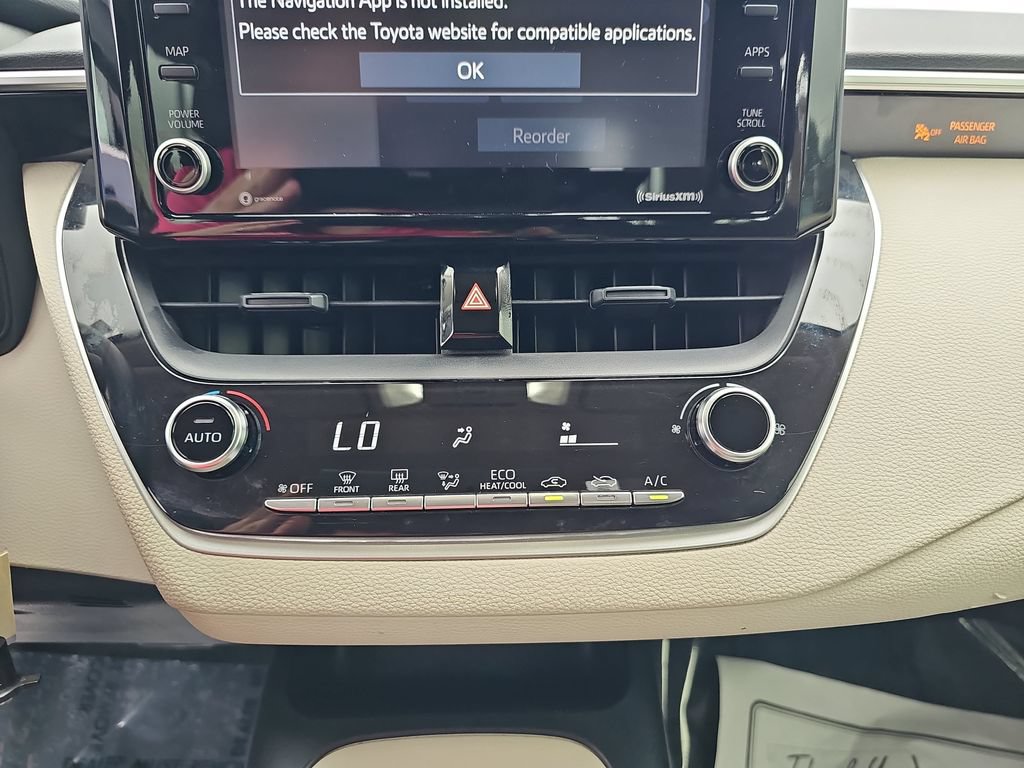 Used 2022 Toyota Corolla LE FWD image 23