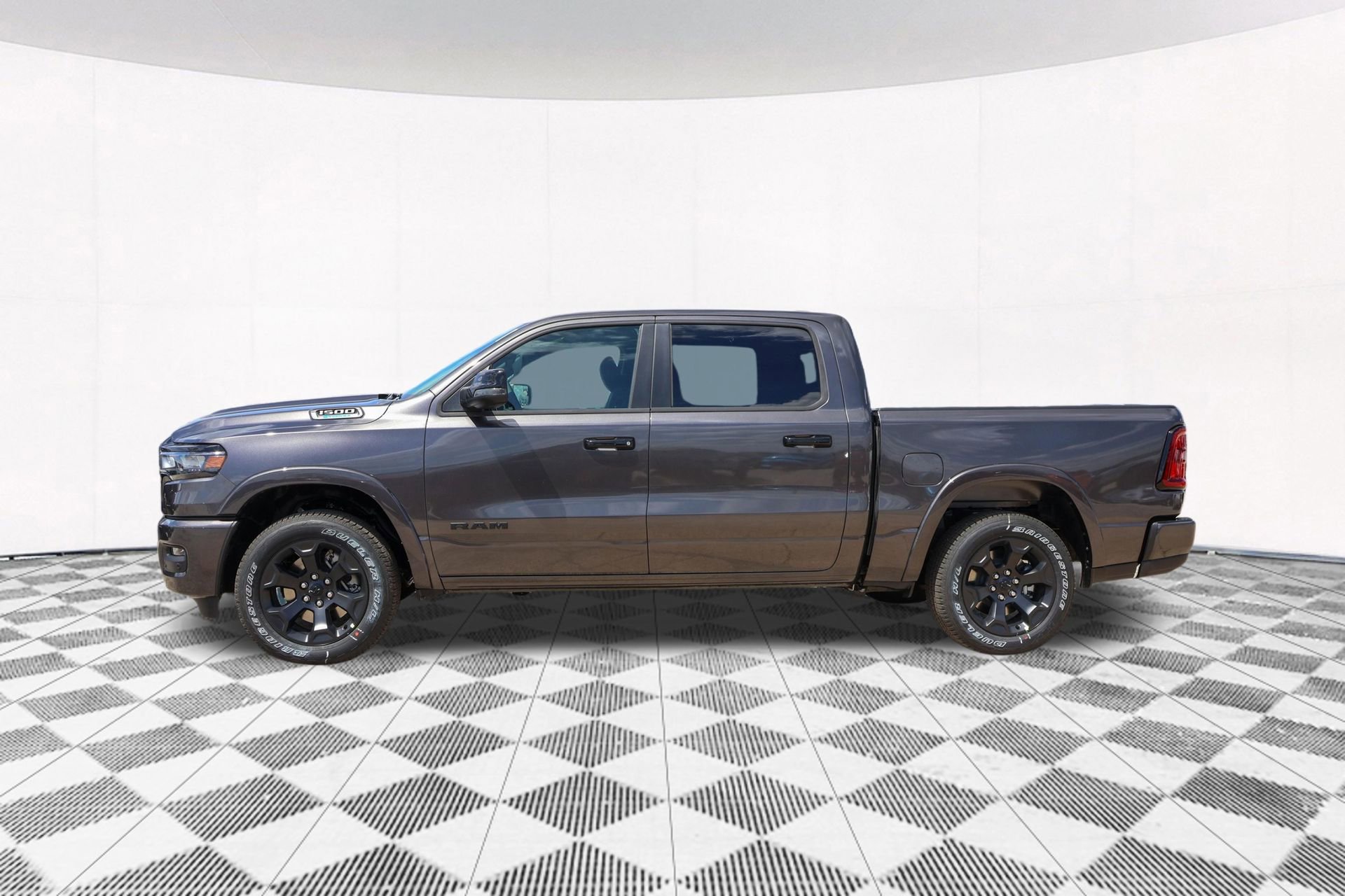 New 2026 RAM 1500 4x4 Crew Cab image 7