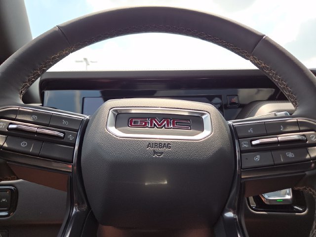 New 2026 GMC Yukon XL AT4 w/ AT4 Premium Package AWD/4WD image 33