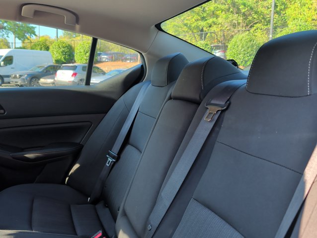 Used 2025 Nissan Altima 2.5 SV FWD image 21