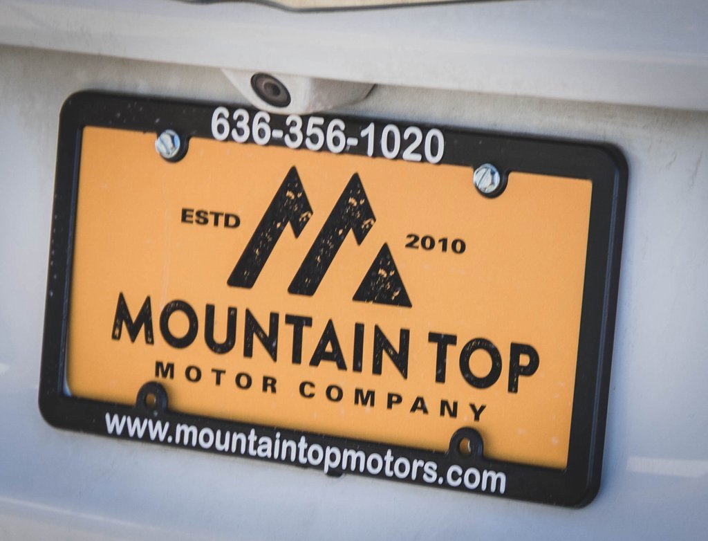 Used 2018 Chrysler Pacifica Limited w/ Tire & Wheel Group image 24