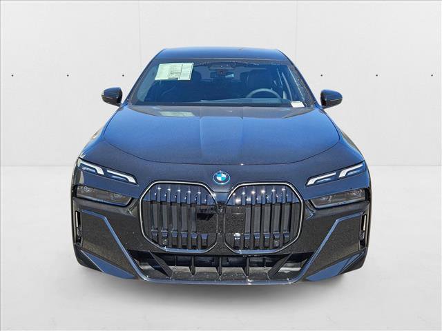 New 2025 BMW 750e xDrive image 6