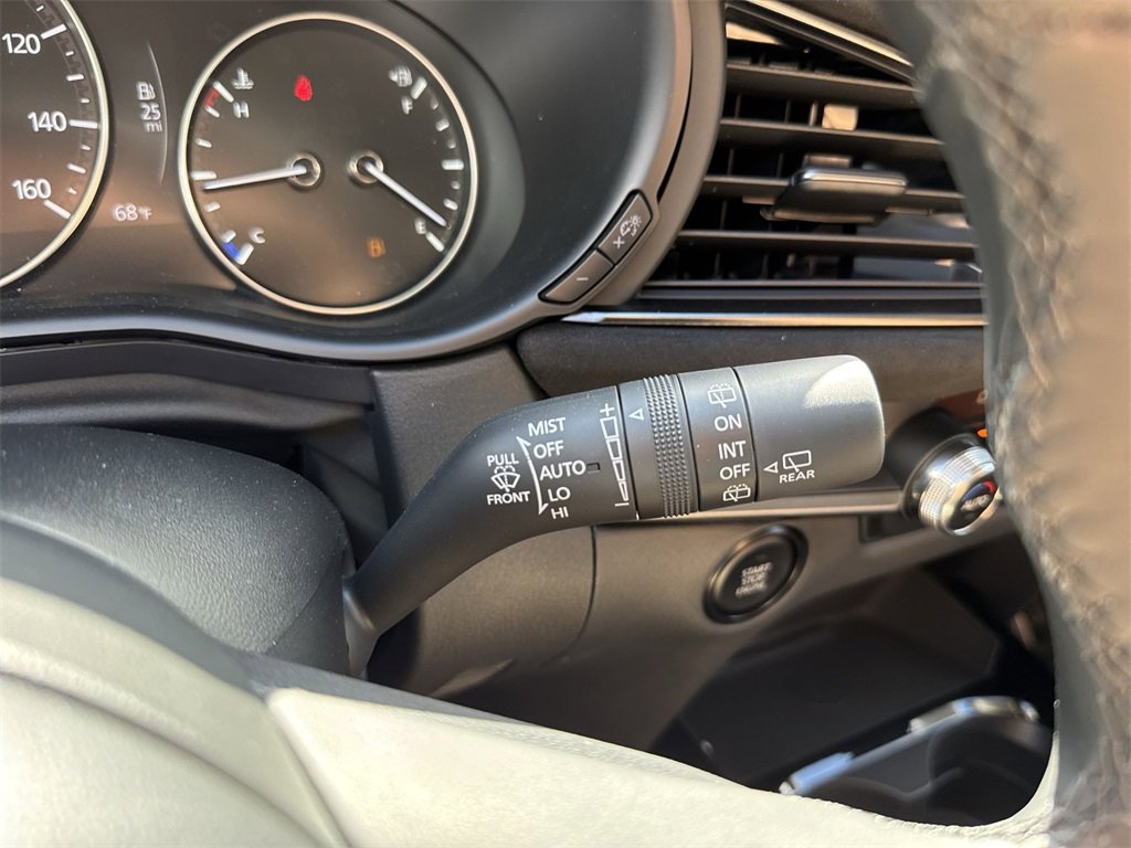 New 2024 MAZDA CX-30 Carbon image 57