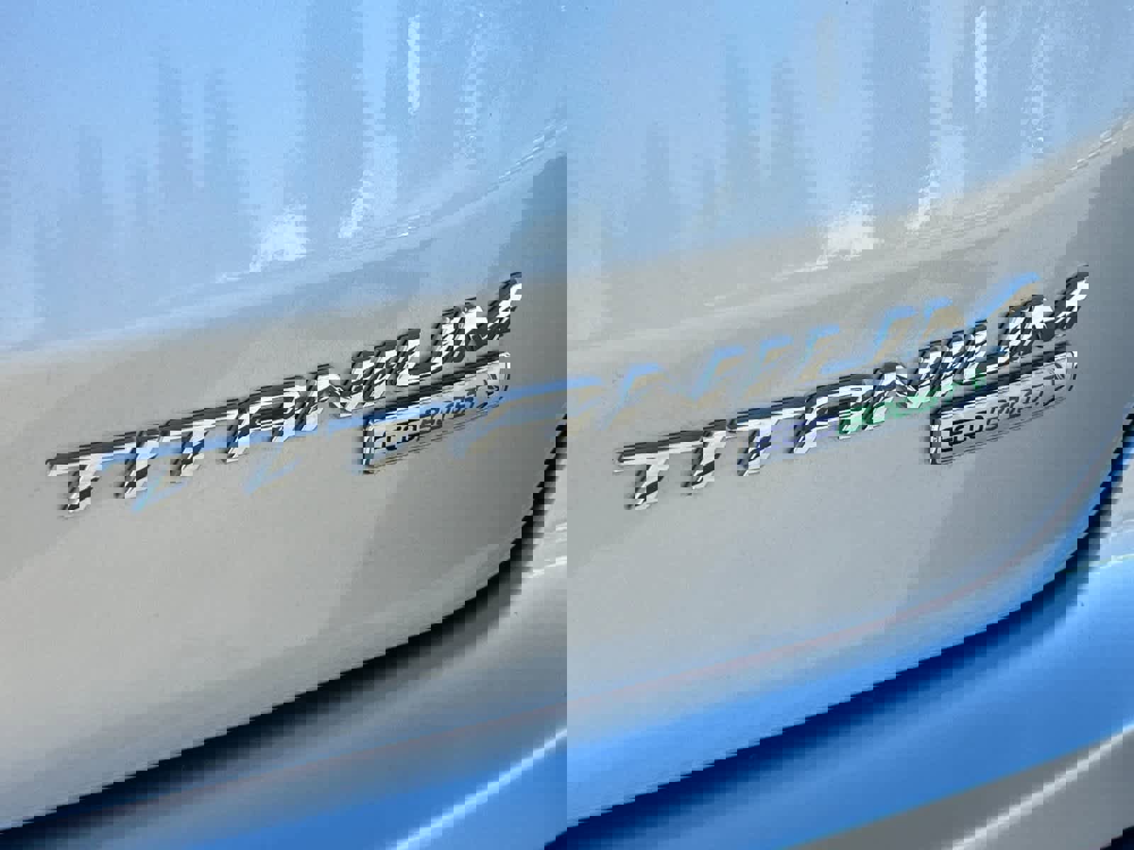 Used 2019 Ford Edge Titanium w/ Equipment Group 301A image 28