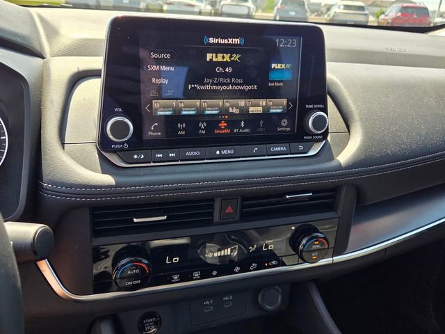 Used 2026 Nissan Rogue SV FWD image 19
