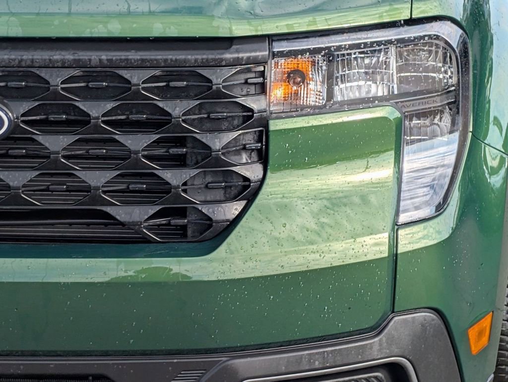 Used 2025 Ford Maverick XLT w/ XLT Luxury Package image 11