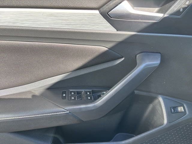 Used 2025 Volkswagen Jetta S image 12