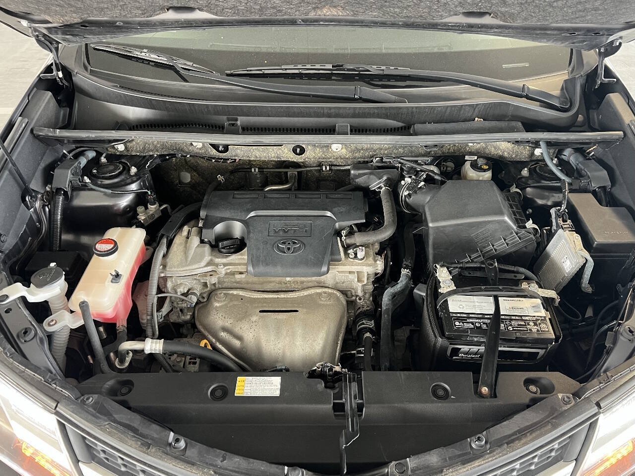 Used 2015 Toyota RAV4 LE AWD/4WD image 26