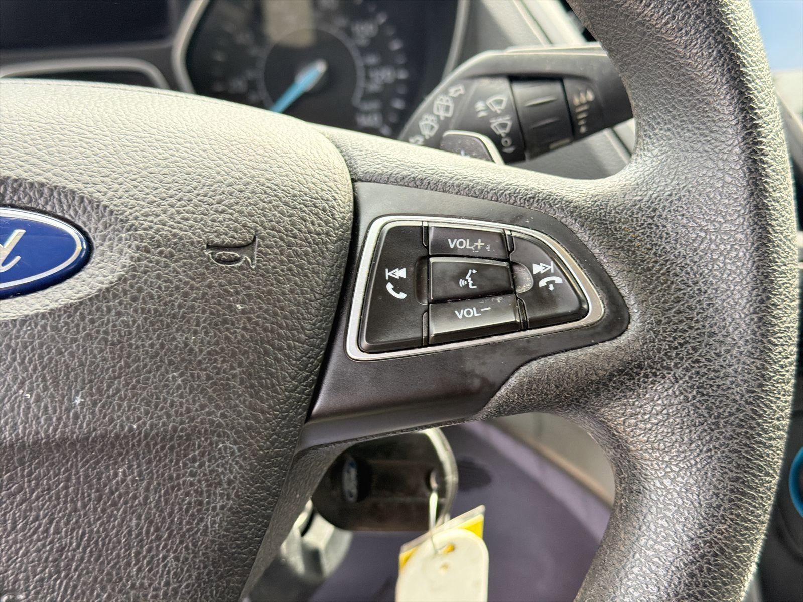 Used 2017 Ford Escape SE w/ Equipment Group 201A FWD image 26