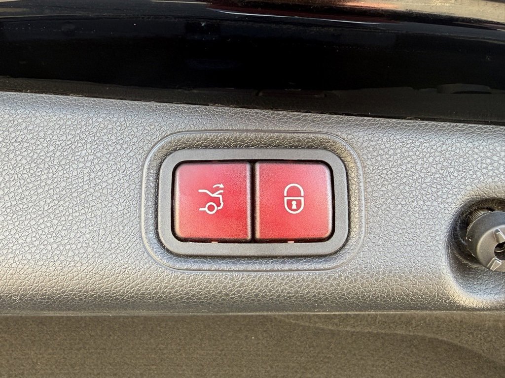 Used 2017 Mercedes-Benz E 43 AMG 4MATIC Sedan image 16