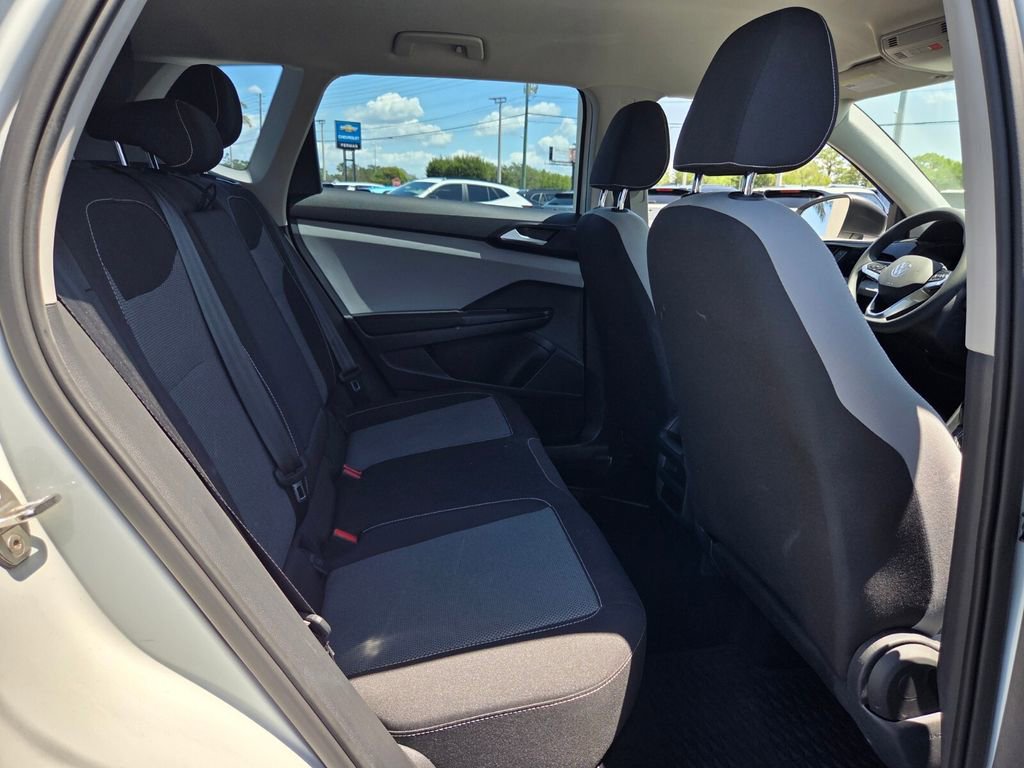 Used 2022 Volkswagen Taos S FWD image 16