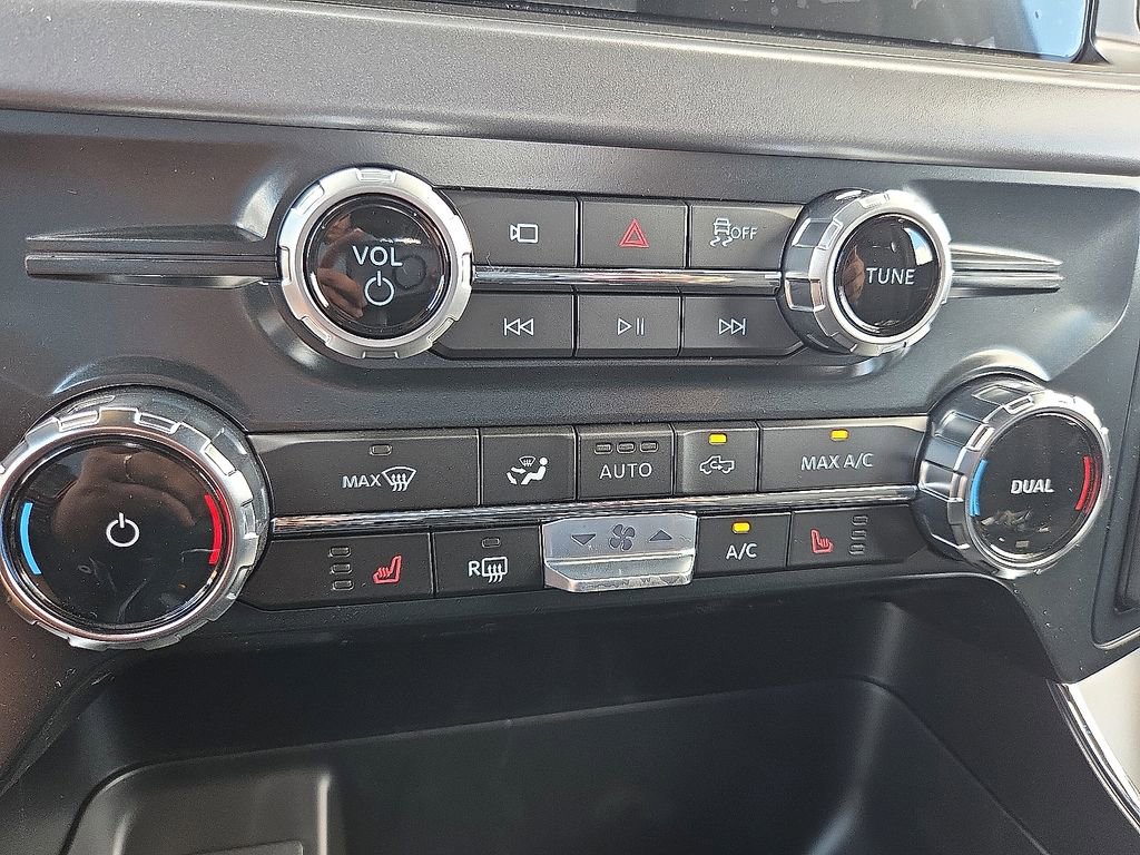 New 2025 Ford F150 XLT w/ Equipment Group 302A MID image 14