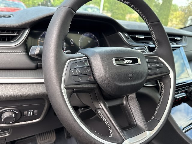 New 2026 Jeep Grand Cherokee Laredo X AWD/4WD image 17