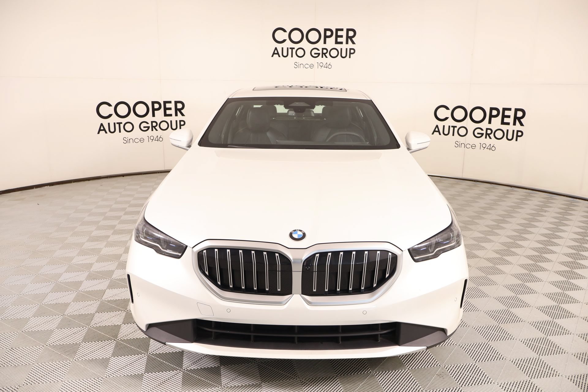 Used 2026 BMW 530i RWD image 10