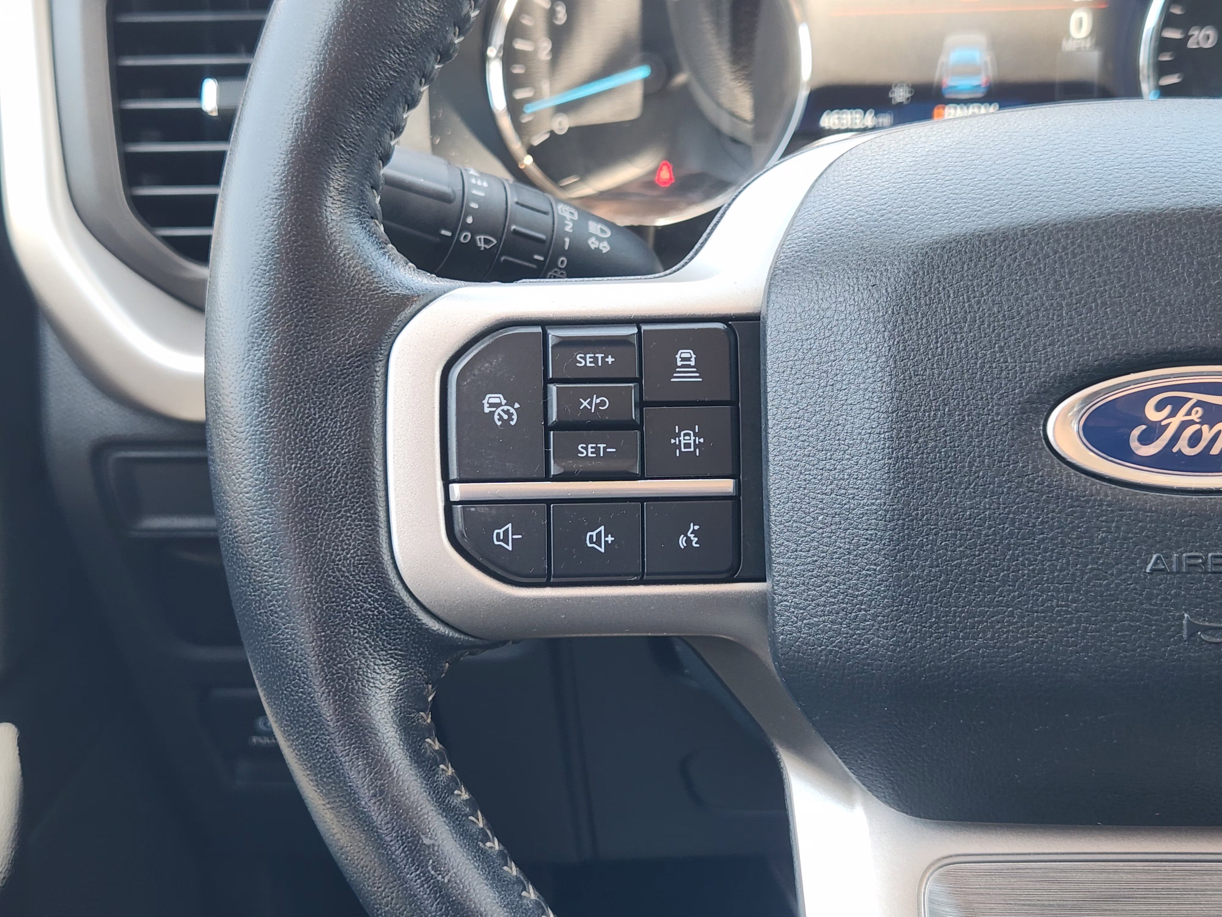 Used 2022 Ford Expedition XLT RWD image 28