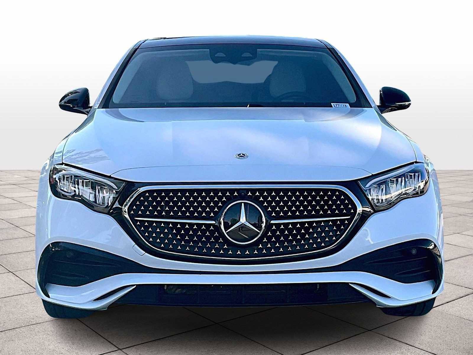 Used 2024 Mercedes-Benz E 450 4MATIC Sedan image 3