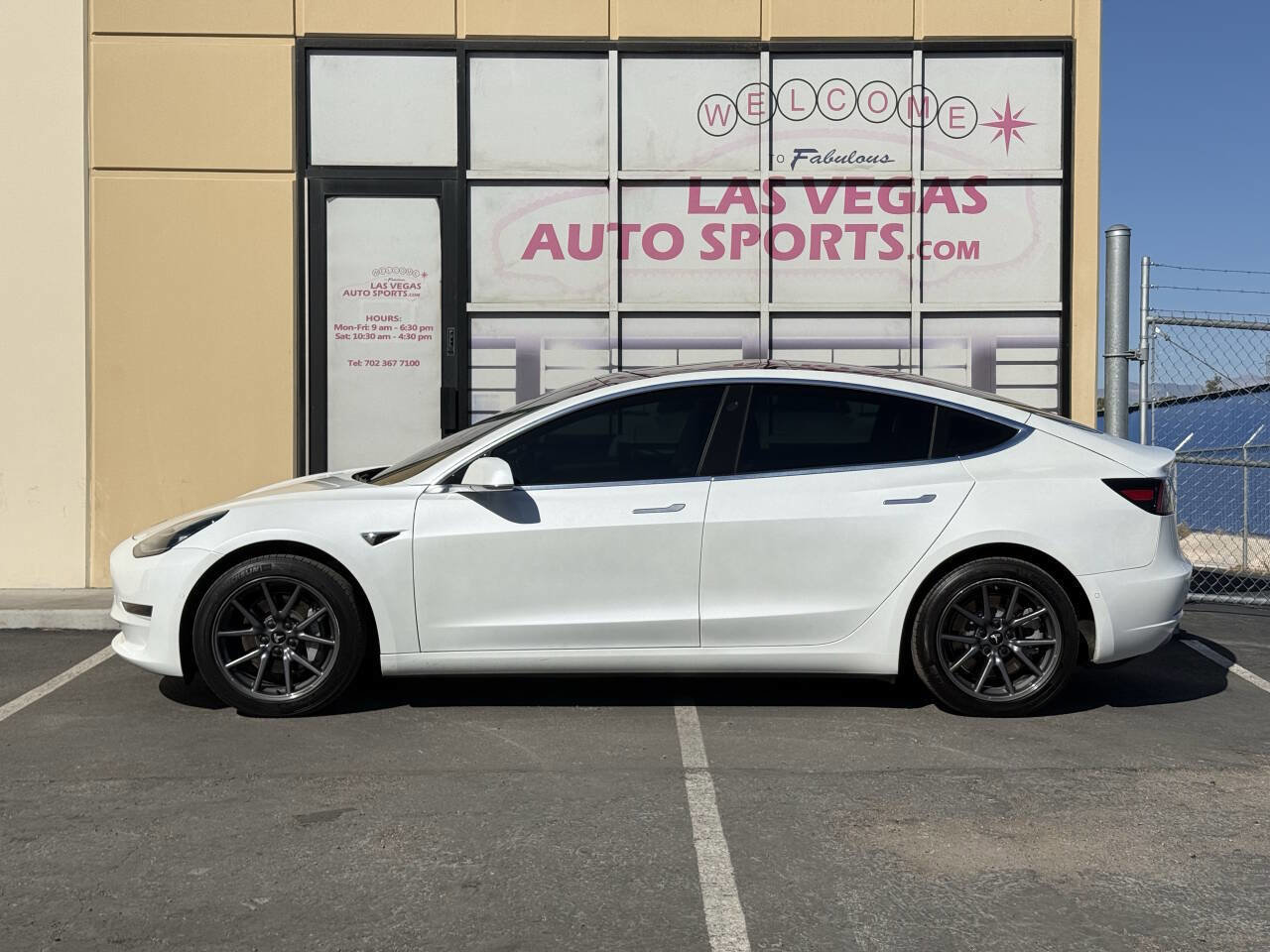 Used 2020 Tesla Model 3 Standard Range Plus image 6