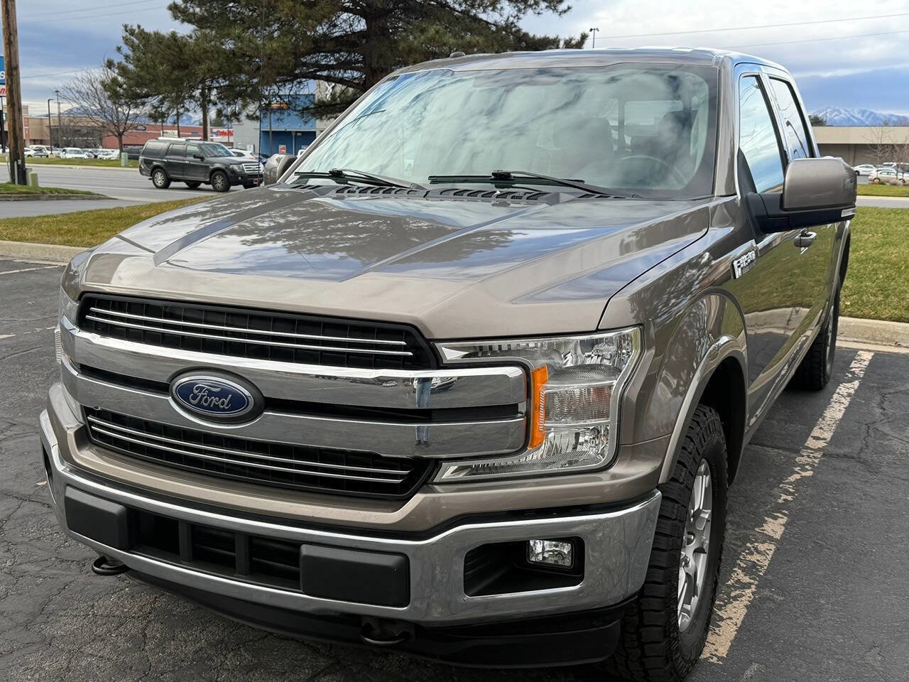 Used 2018 Ford F150 Lariat image 2