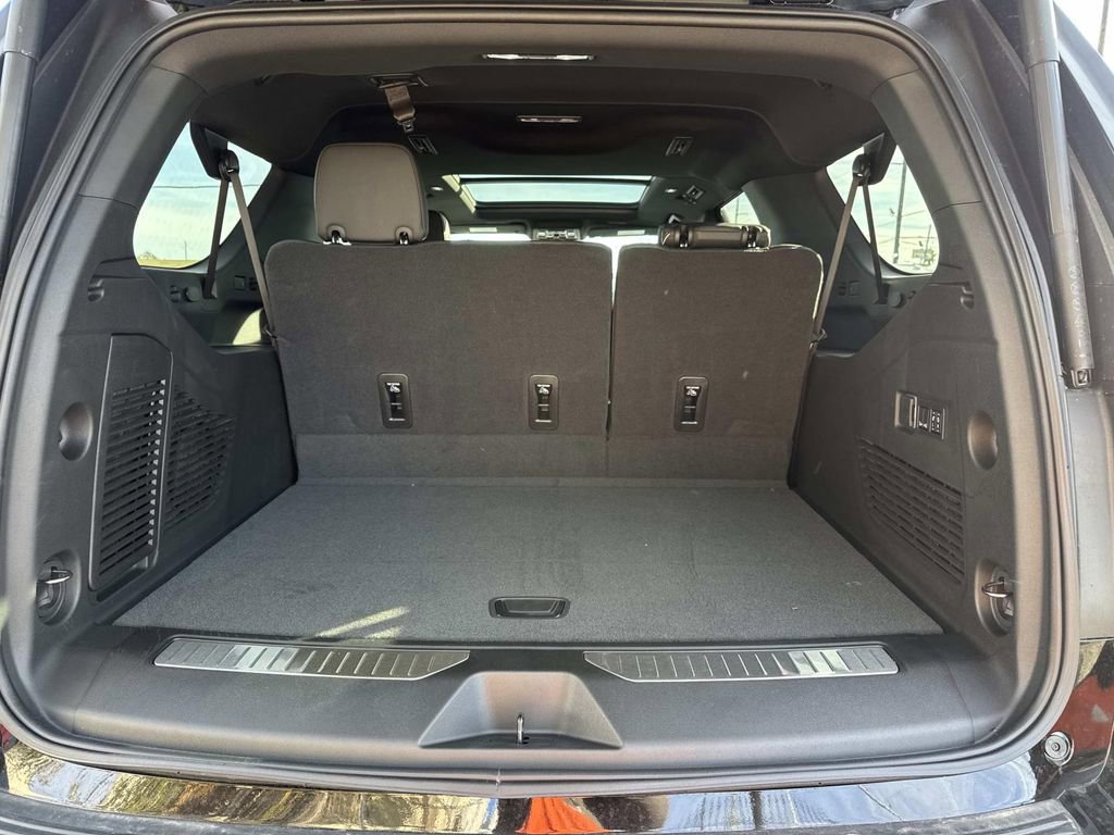New 2026 Chevrolet Suburban Premier w/ Sun And Tow Package RWD image 8