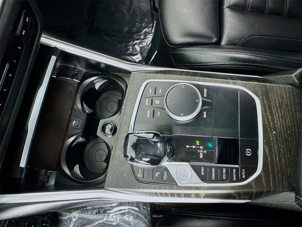 Used 2020 BMW 330i xDrive 330i xDrive w/ M Sport Package image 17