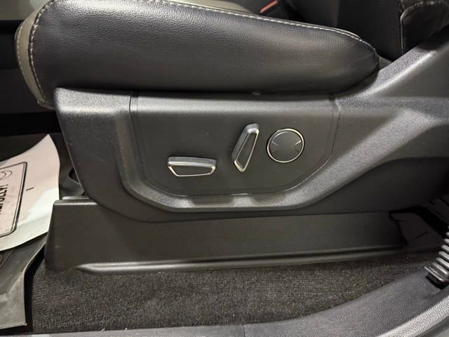 Used 2018 Ford F150 Raptor w/ Equipment Group 802A Luxury image 12